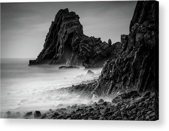 Canvas print example of blackchurch rock in black and white.